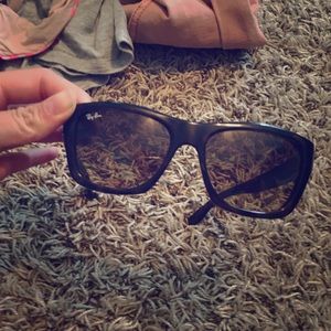 Ray bans sunglasses