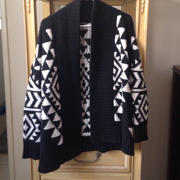 Express Aztec Jacquard sweater/coat XS