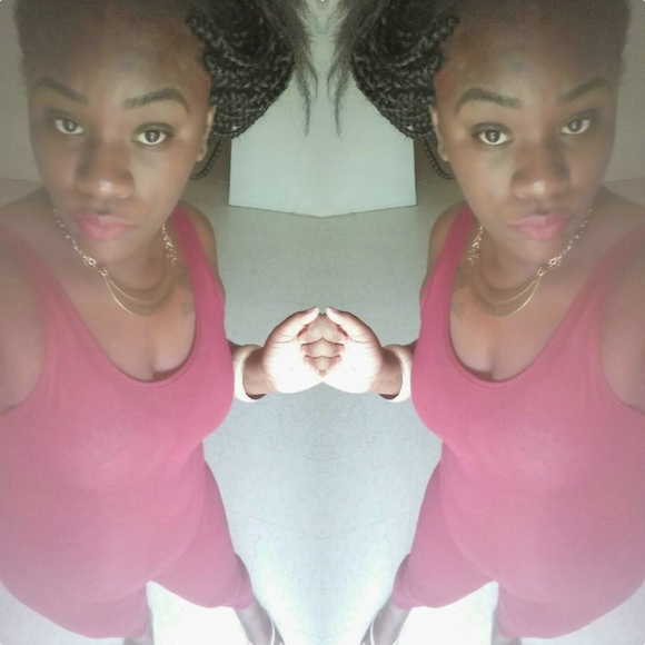 Meet your Posher, Imqueen