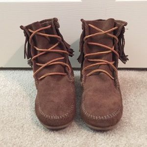 Minnetonka Short Boots