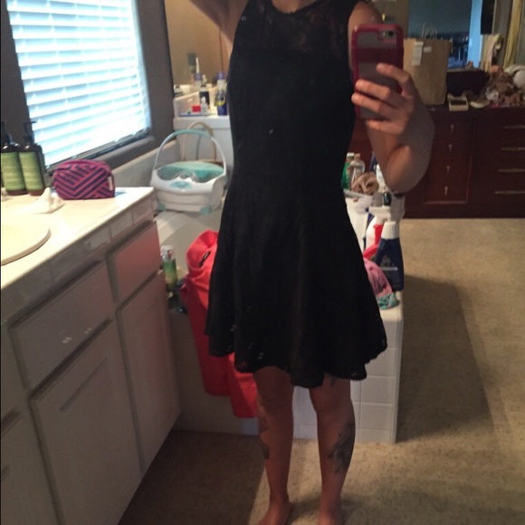 Black Banana Republic sleeveless lacy dress