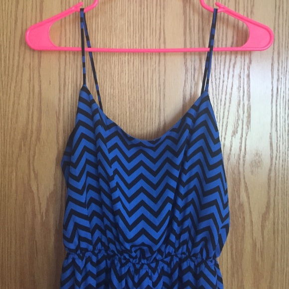 Black and Blue Chevron Dress- Size M - Picture 2 of 3