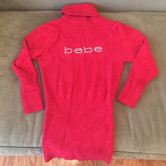 Bebe turtle neck with crystals. Red. Small.