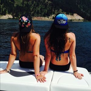 Meet your Posher, Shelby