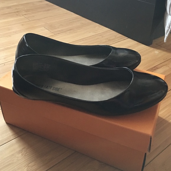 Black flats