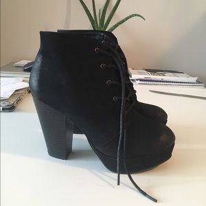 Platform heel ankle boot