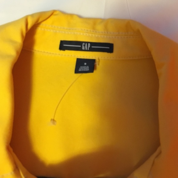 GAP Rain Jacket - Picture 2 of 4