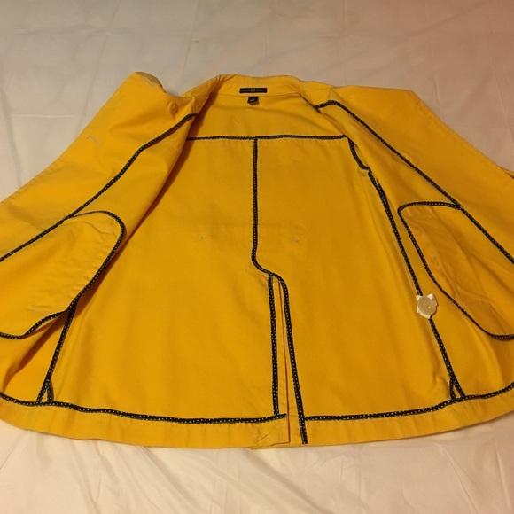 GAP Rain Jacket - Picture 4 of 4