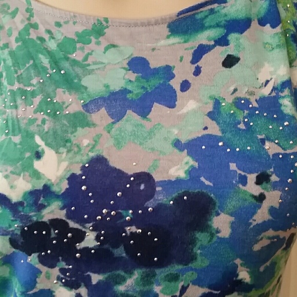 Gray print top - Picture 3 of 3