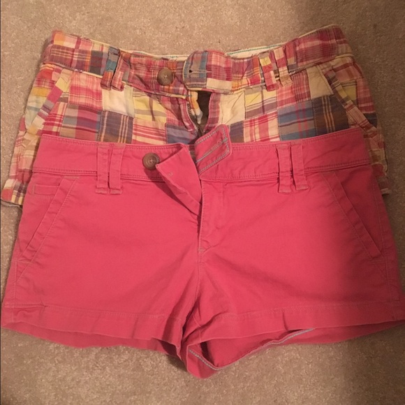 2 pairs of American Eagle shorts