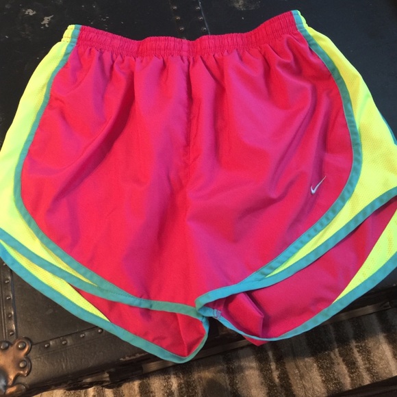 Women's Nike short