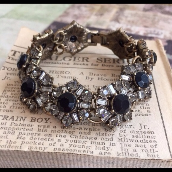 Chloe & Isabel Deco Fanfare Bracelet