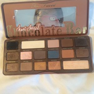 Too faced semi sweet eyeshadow pallet