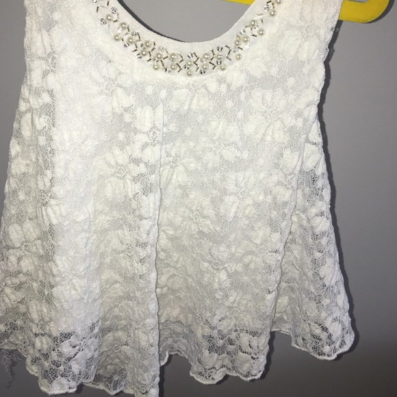 white lace cropped tank w/ sequins and pearls