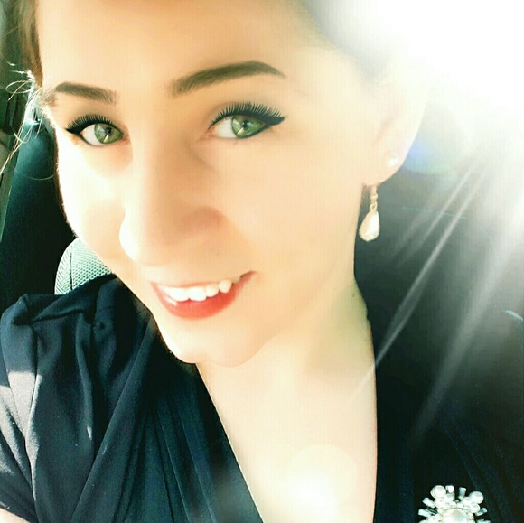 Meet your Posher, NaTasha - Picture 4 of 6