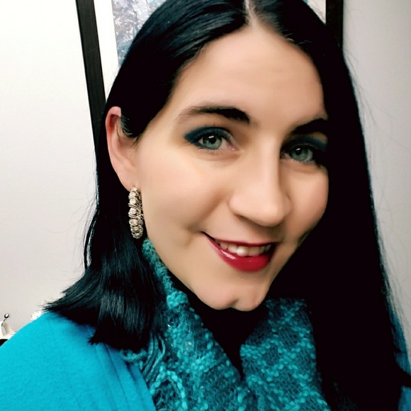 Meet your Posher, NaTasha - Picture 3 of 6