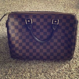 Louis Vuitton Speedy