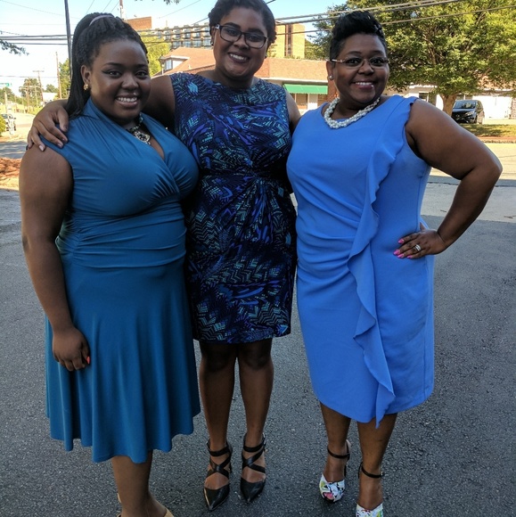 Meet your Posher, Willa - Picture 3 of 3