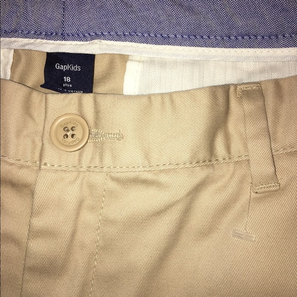 NWOT Gap Kids Girls Uniform Bermuda Shorts - Picture 3 of 4