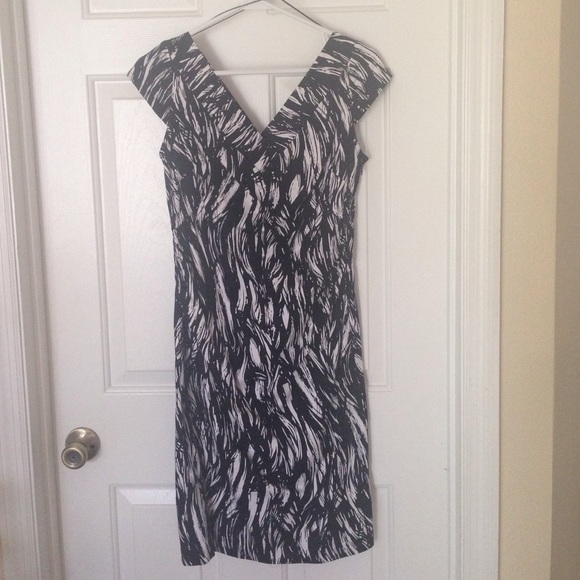 Cap sleeve dress