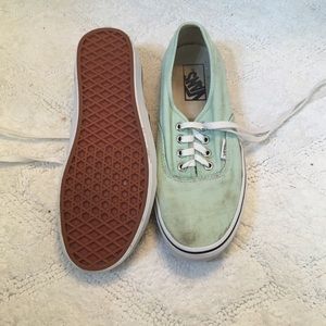 Mint green vans!