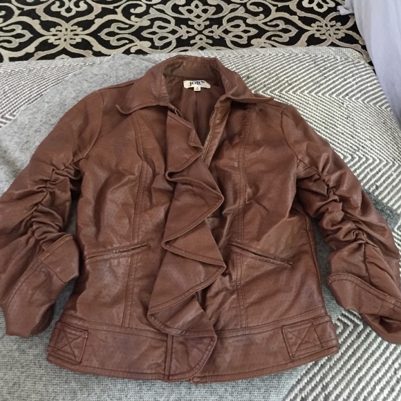 Trendy leather jacket - Picture 1 of 1