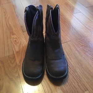 Women's Justin boots size 8 1/2 B stk #L9903