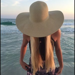 J. CREW floppy sun hat