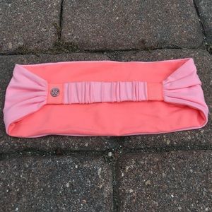 Lululemon coral athletic headband