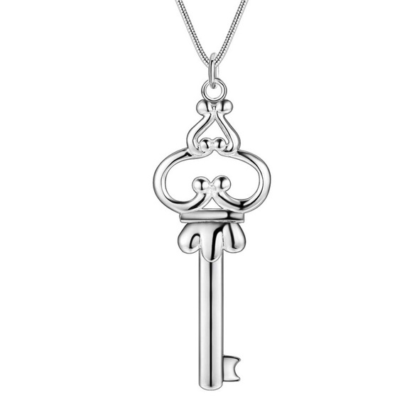 925 Stamped Key Shape Pendant Necklace - Picture 3 of 6