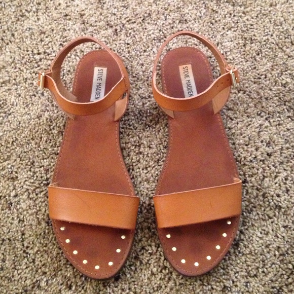 Steve Madden Donddi Sandals