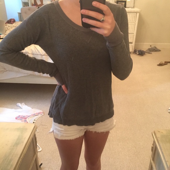 American Eagle Sweater