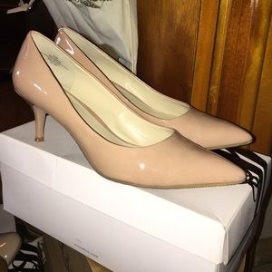 Nine West nude heels