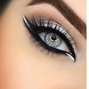 Meet your Posher, Nadia