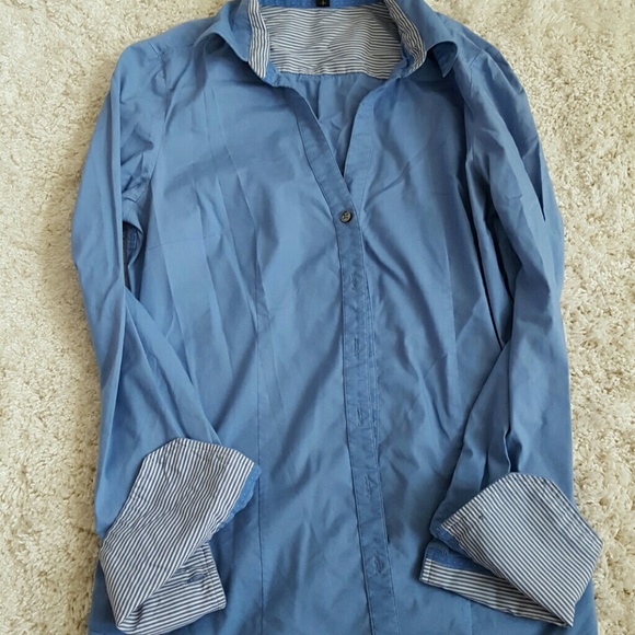 Express essential fit button down