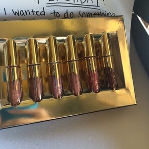 Kylie Cosmetics Mini Mattes