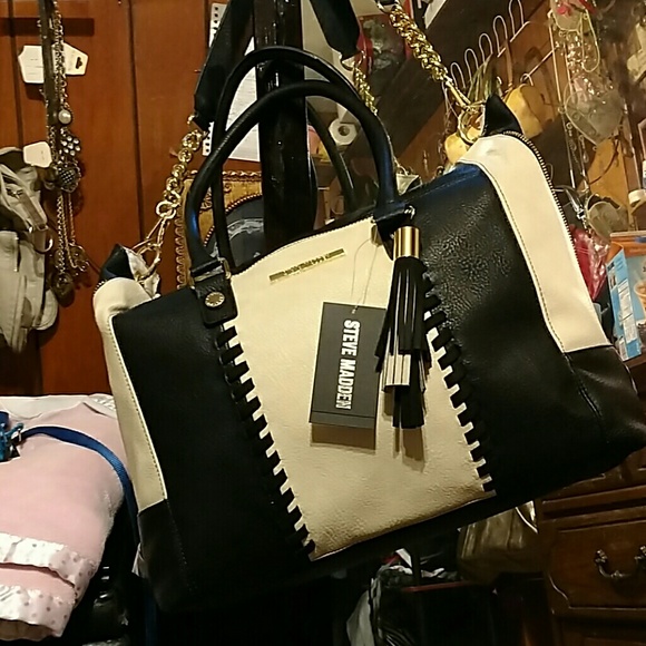 Large ,Beautiful,Classy Steve Madden tote bag