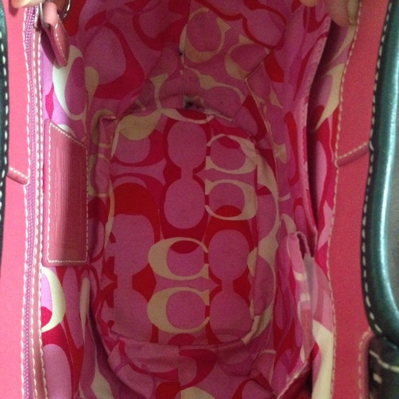 💯% Authentic *RARE FIND* Coach Basket Purse - Picture 4 of 4