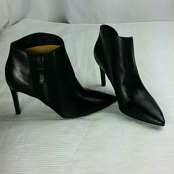 #ON HOLD#  New via Spiga side zip ankle booties