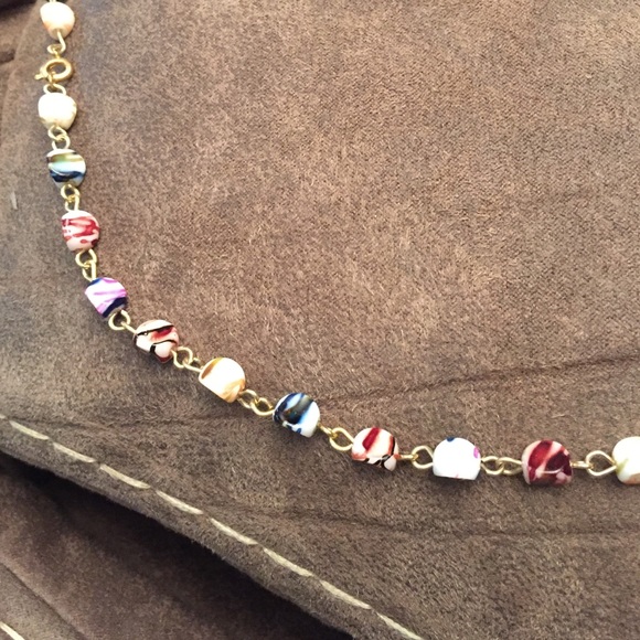Multicolor bead necklace - Picture 2 of 2