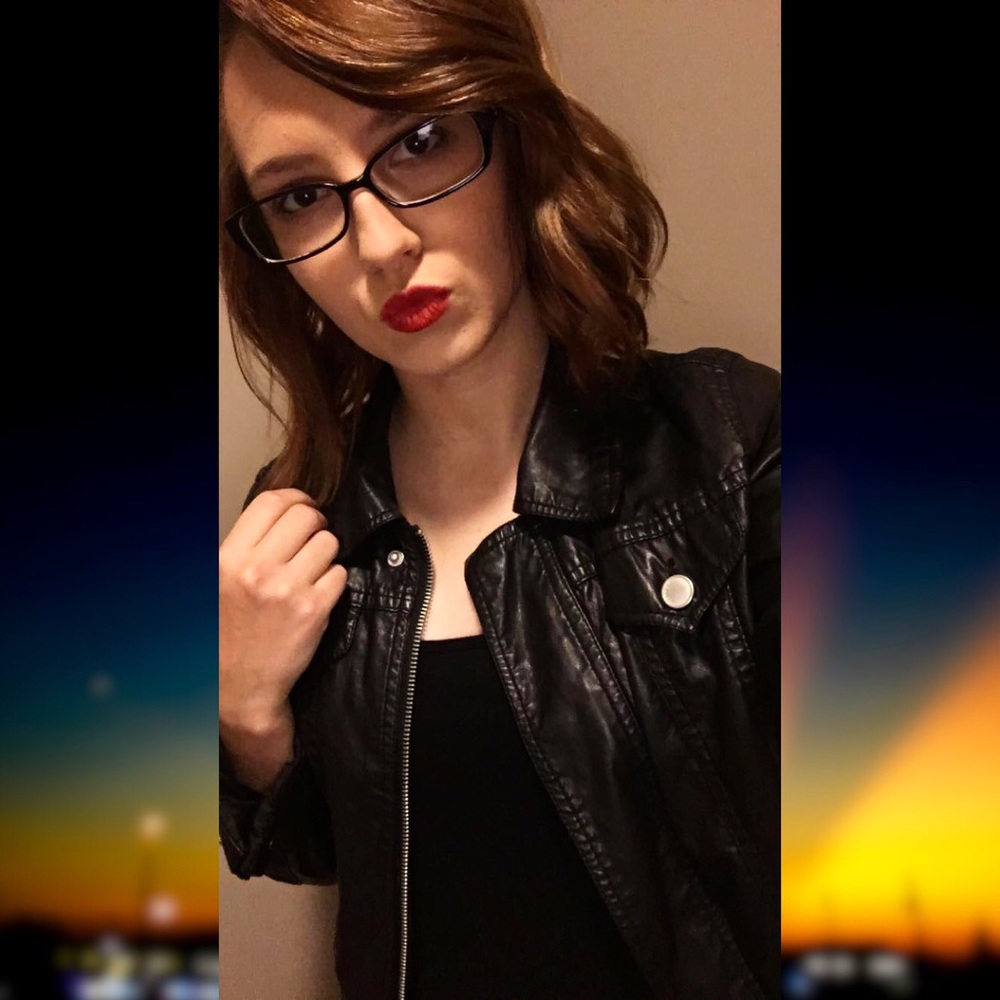 Meet your Posher, Ashley