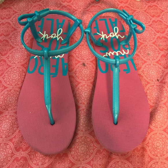 Aeropostale sandals