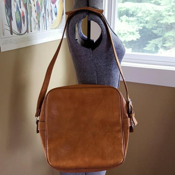 SOLD Vintage Brown Carry On Bag - Picture 2 of 4