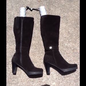 La Canadienne black suede knee high boots