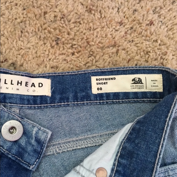 High waisted Boyfriend Shorts - Picture 2 of 2