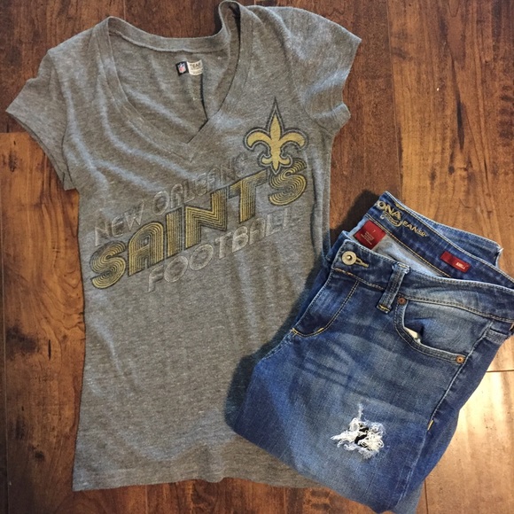 grey Saints NFL, grey Nike tee