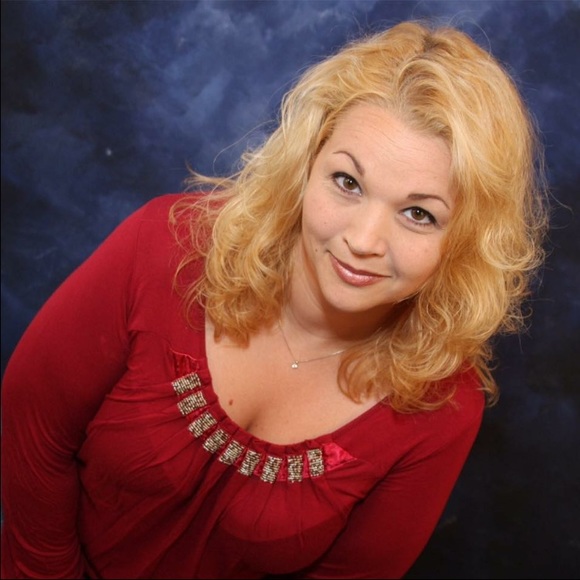 Meet your Posher, Madelin - Picture 1 of 1