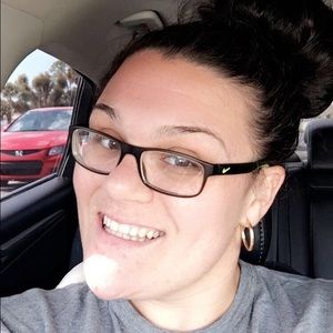 Meet your Posher, Kristen