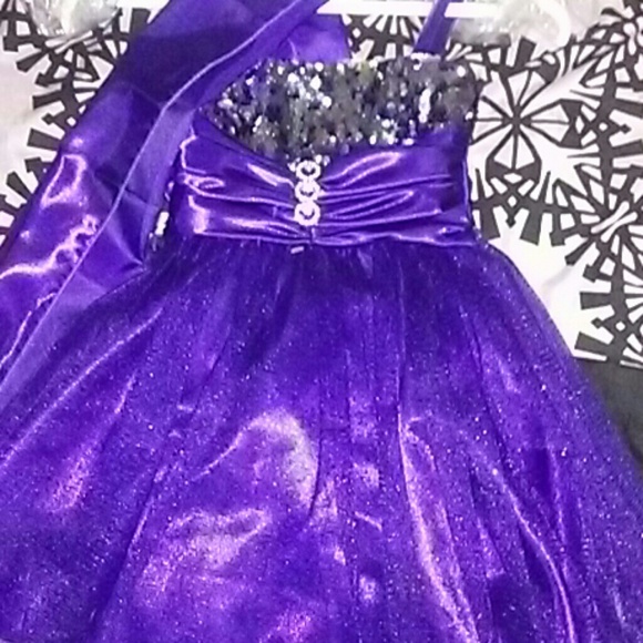 Formal dress w/matching shoes - Picture 1 of 4