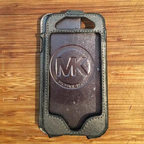 Silver MK iPhone 4 case! - Picture 1 of 2
